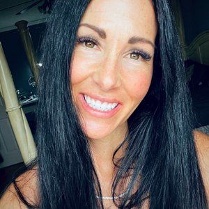 Meet your Posher, Janelle